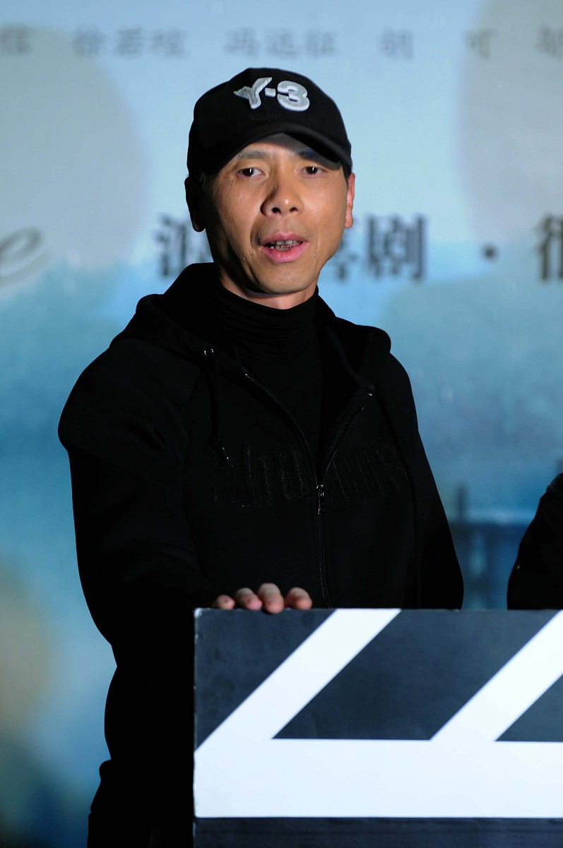 2008年11月18日,北京,贺岁片《非诚勿扰》官网落户发布会举行.导演冯