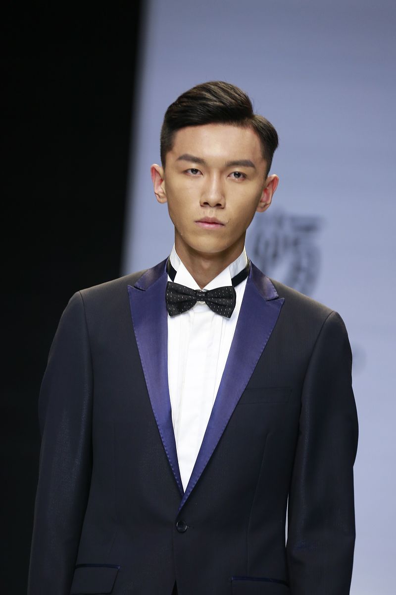 六枝特区职业技术学校2022年服装制作与生产管理专业招生简章