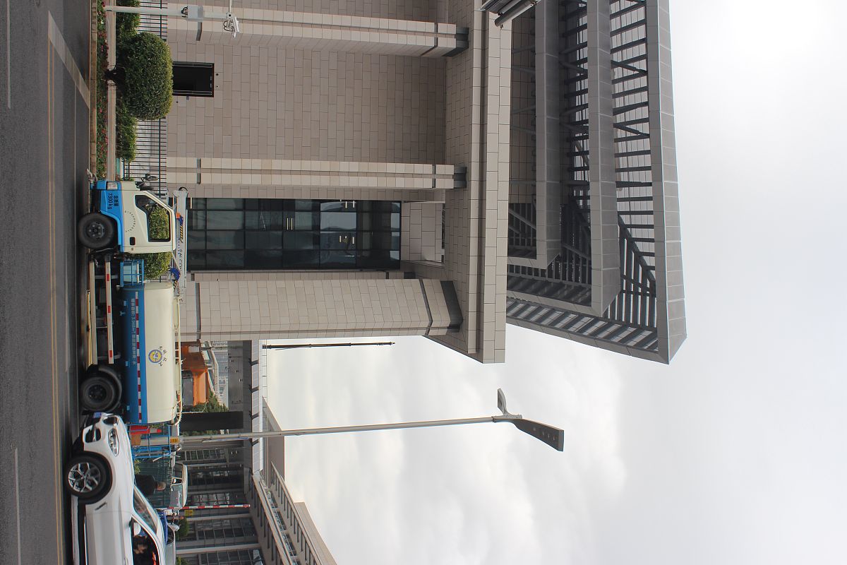 重庆建筑高级技工学校楼宇智能化设备安装与运行专业：好学吗？就业前景如何？