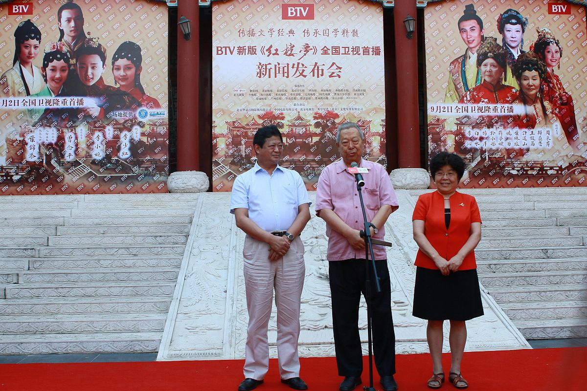 寻根之旅：近70名华裔青少年走进东阳探寻文化之根