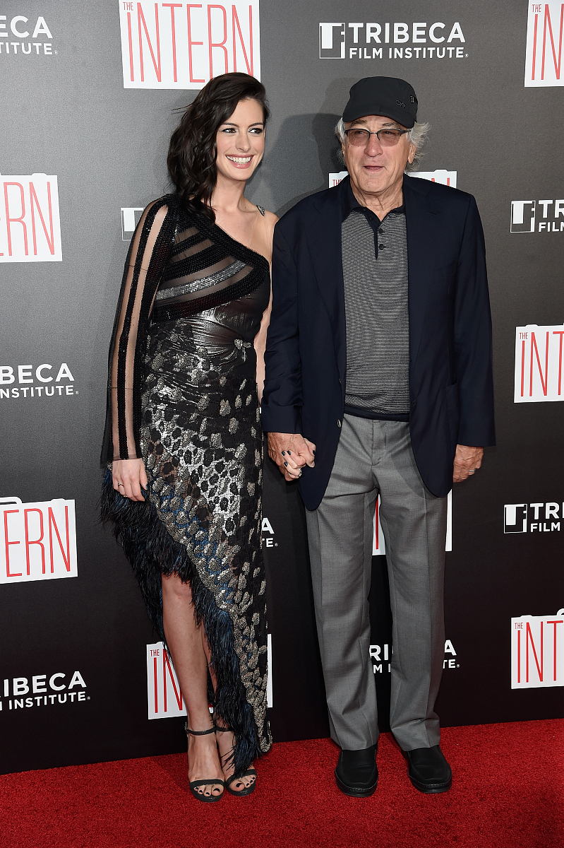 实习生评价：工作态度、专业技能、沟通能力及自我学习能力