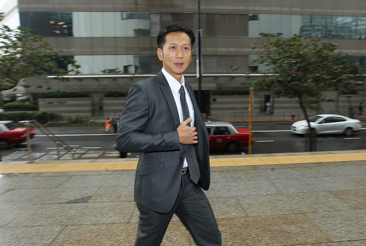 2013年4月3日,香港,组合廿四味成员陈伟雄就去年4月涉于酒吧伤人案出
