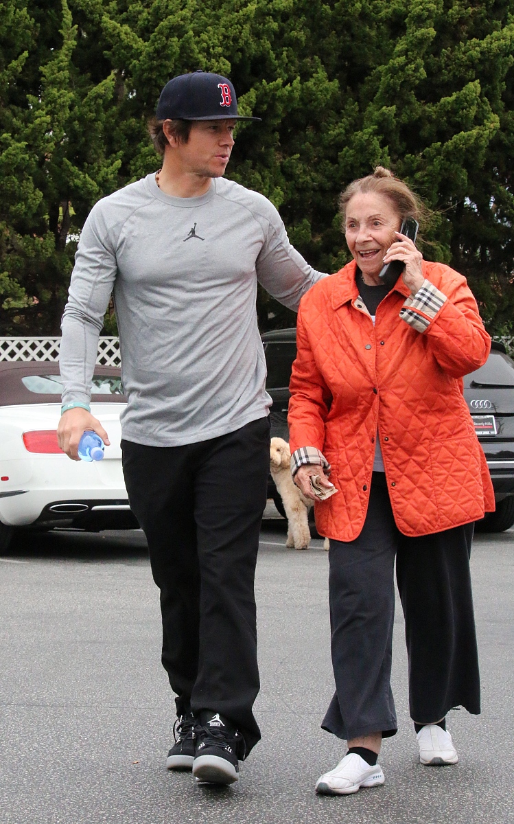 三年级作文：我身边的热心人李叔叔