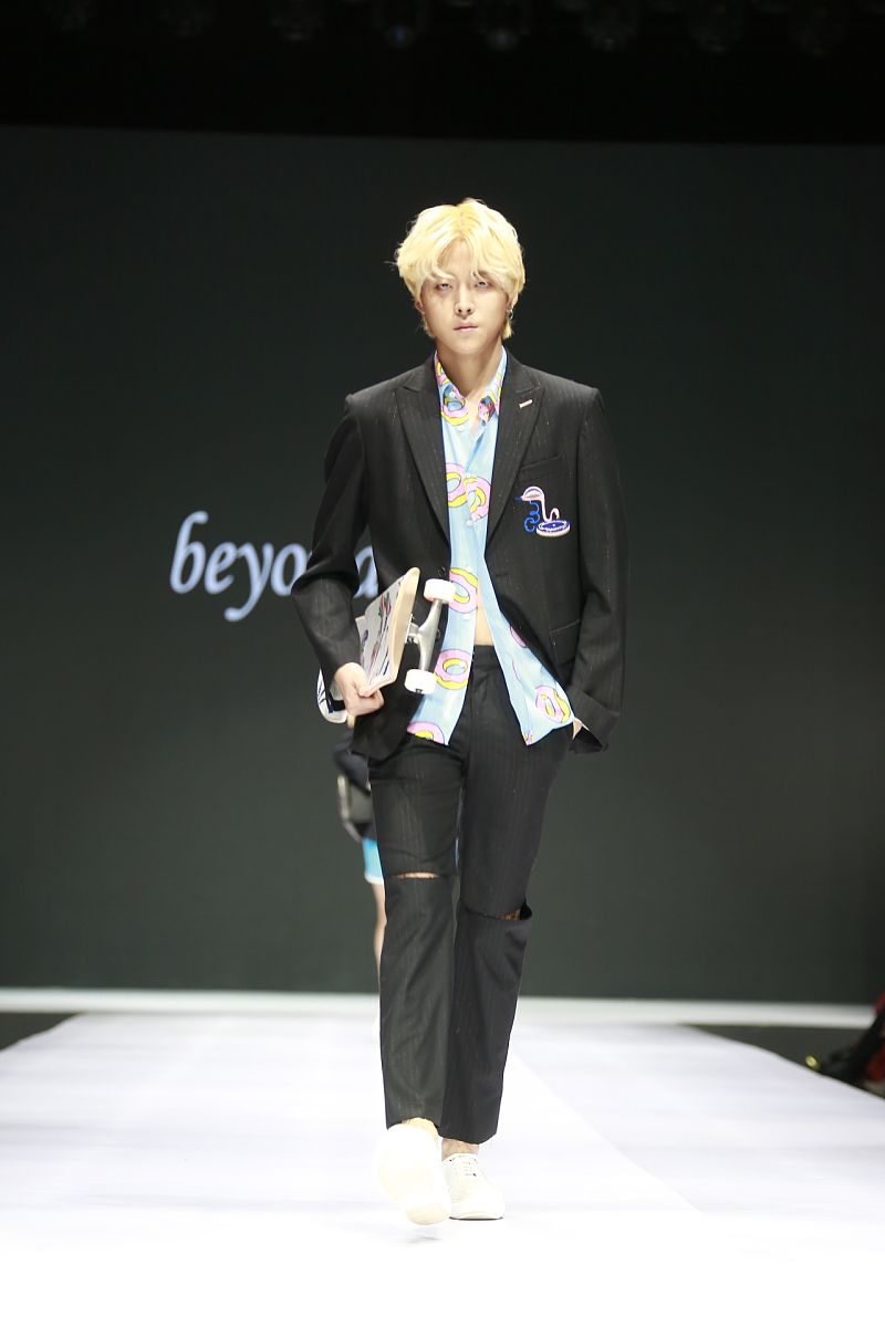 2016年10月27日讯,北京,10月26日,2017春夏中国国际时装周:k fashion 