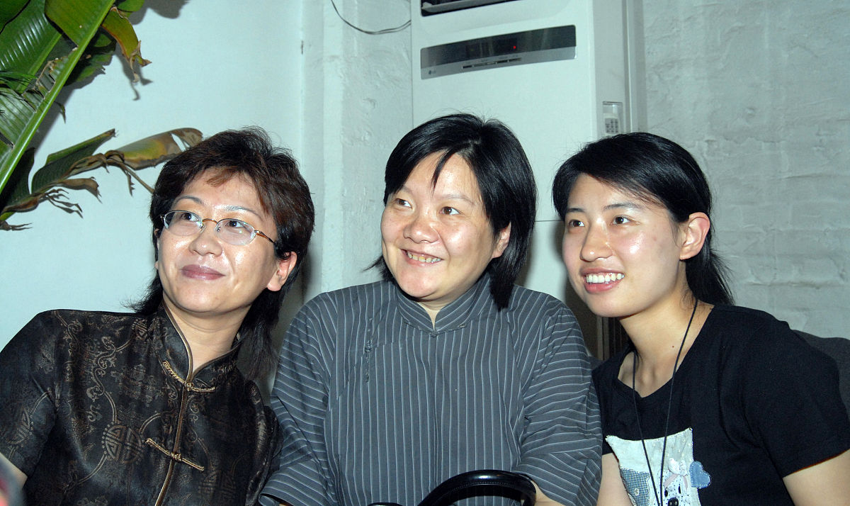 2006年5月28日,洪晃女士在北京举办博客网友聚会,与博客之友畅所欲言