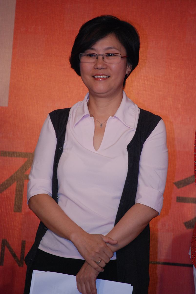 请你简介一下河北大学冯莉教授的