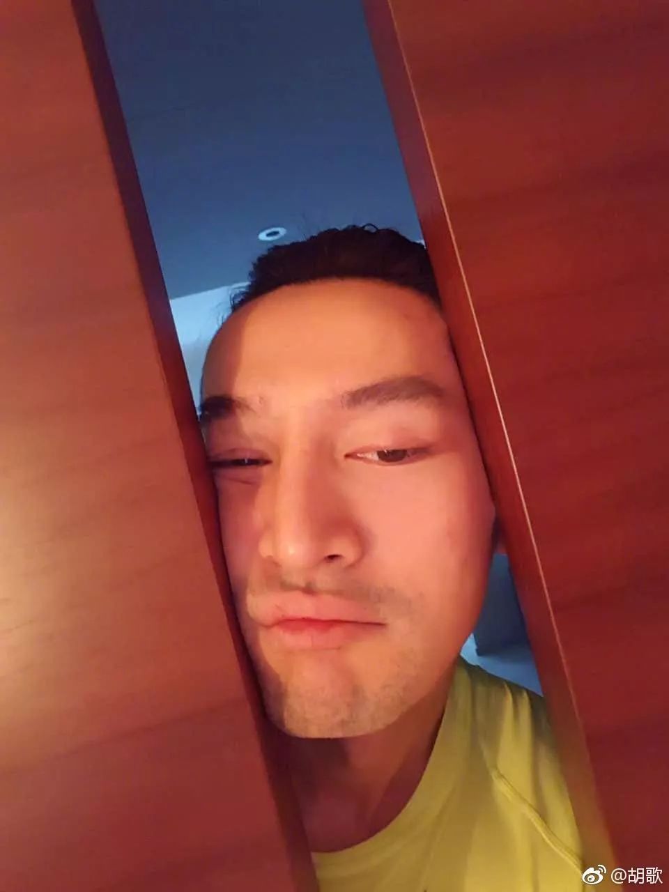 拜托各位帅哥美女，请不要仗着颜值高就胡作非为好吗