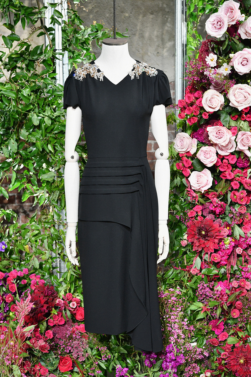 R语言 生成2018年1月1日到2018年12月31日的时间向量