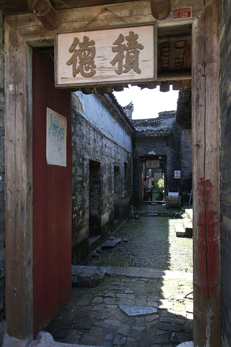贵州邻省有哪些？详细介绍及旅游景点推荐
