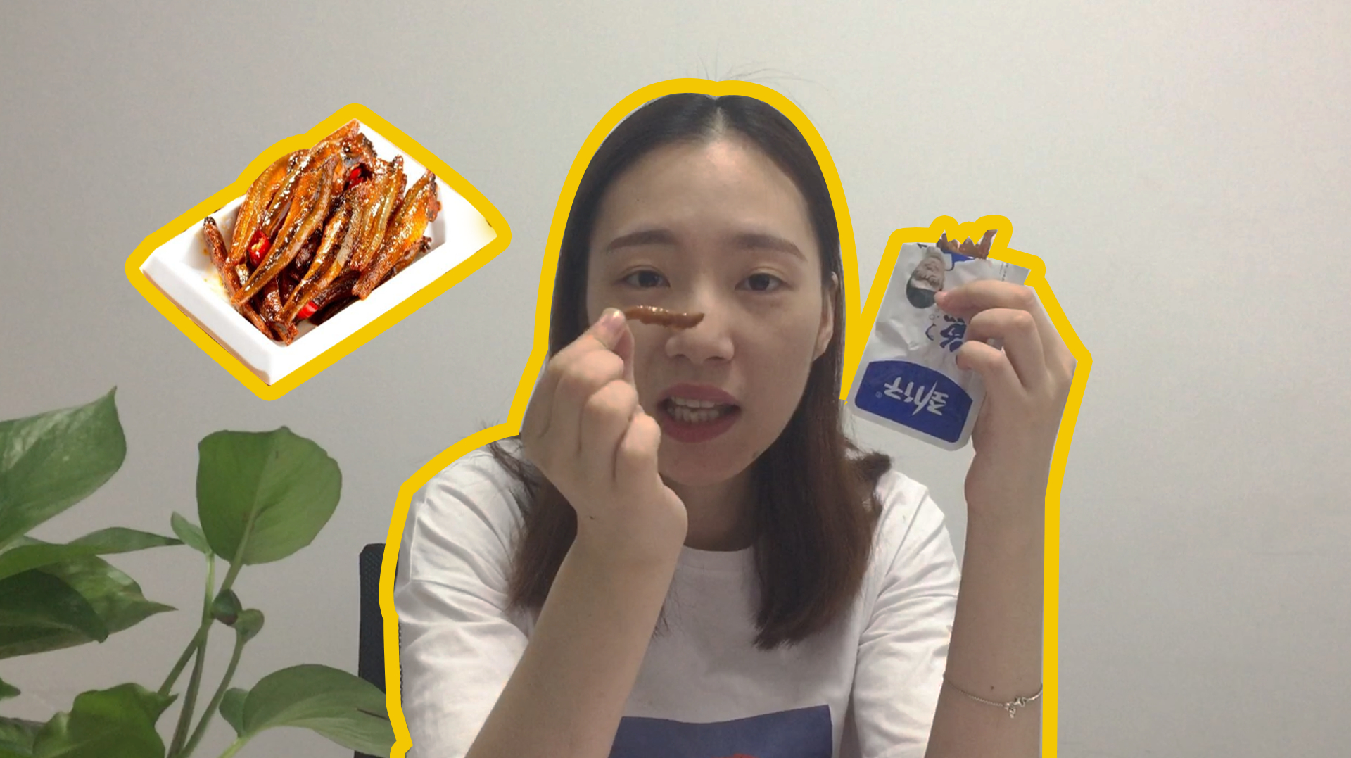 办公室小姐姐试吃劲仔小鱼干不满足,还想吃皮皮虾螃蟹大虾