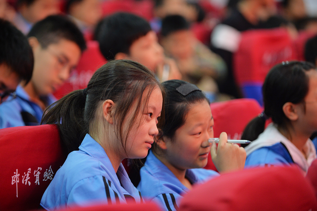 生活教育视域下初中政治教材生活化问题探析