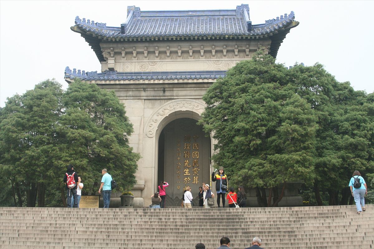 请告诉我南京有哪些旅游不花钱的地方