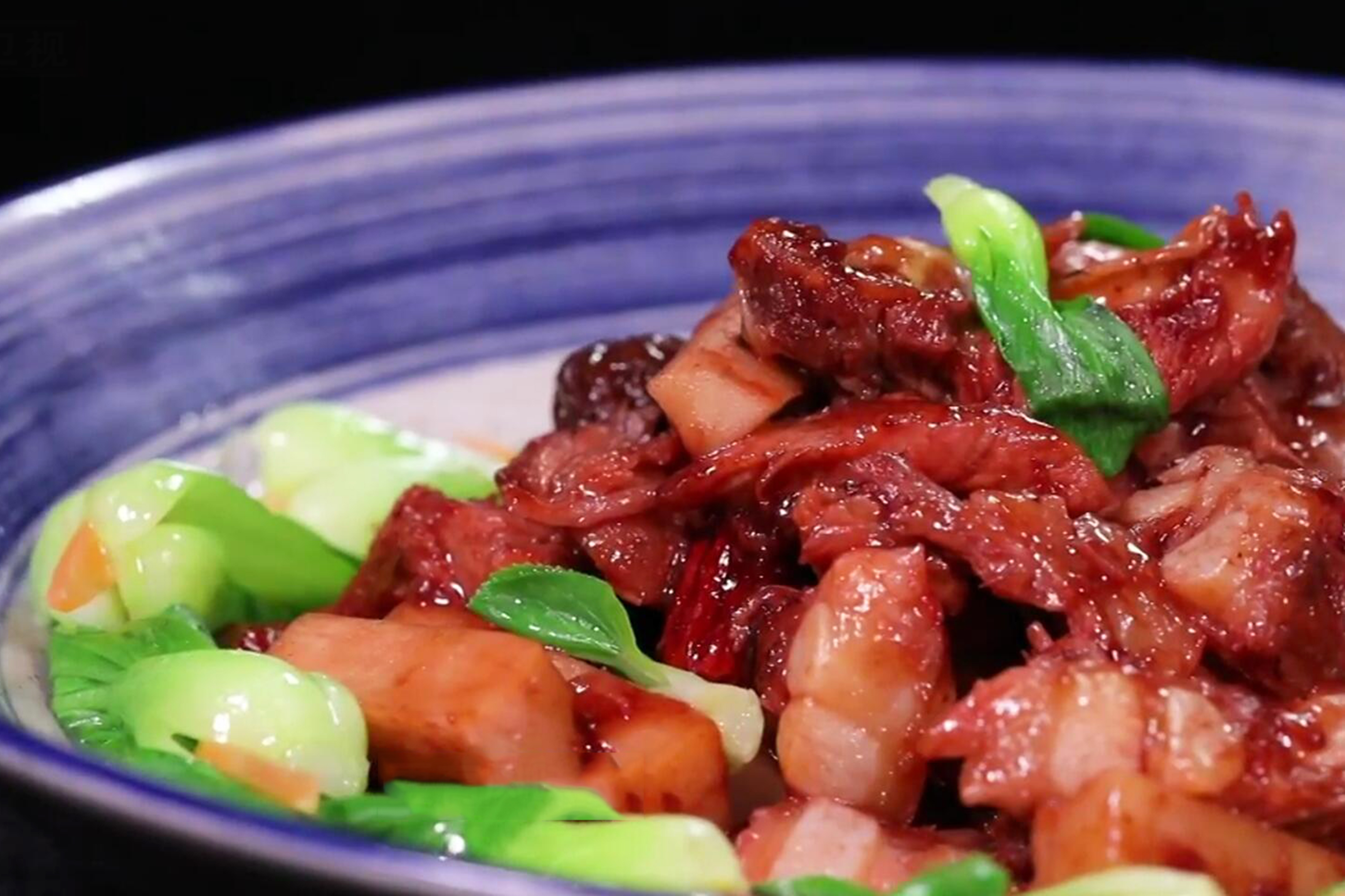 好吃不过拆骨肉!5克油竟然能做出一道广东叉烧味的“梅香小排”