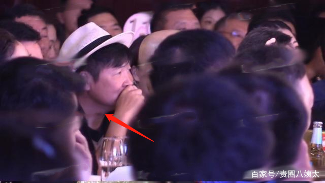 65岁朱时茂儿子办婚宴，陈佩斯刘晓庆艺术家齐聚，冯小刚抢镜