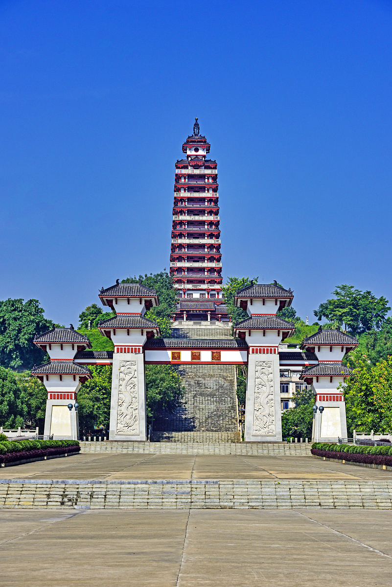 石鼓镇不在肇庆，而在茂名信宜