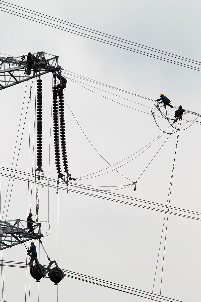 帮我一篇2000字作文关于如何提高公司管理制度