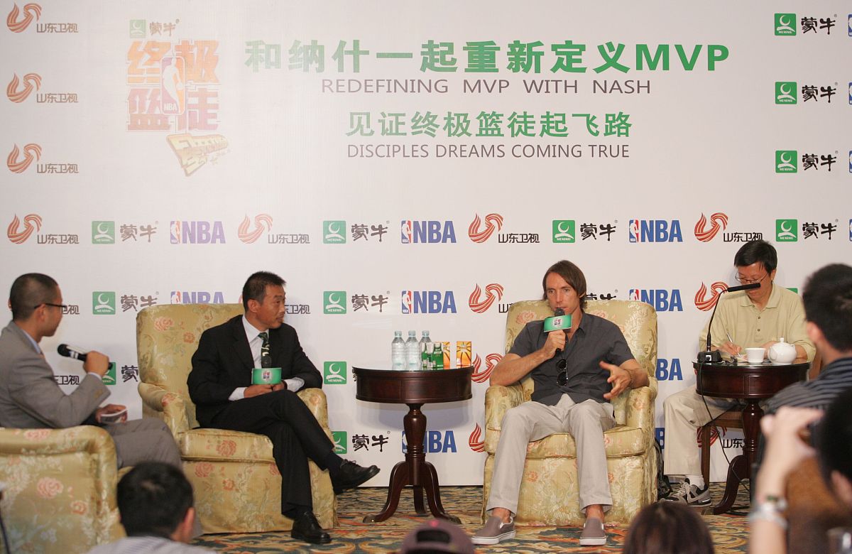 2009年8月28日,nba超级巨星史蒂夫-纳什在北京召开主题为"和纳什一起