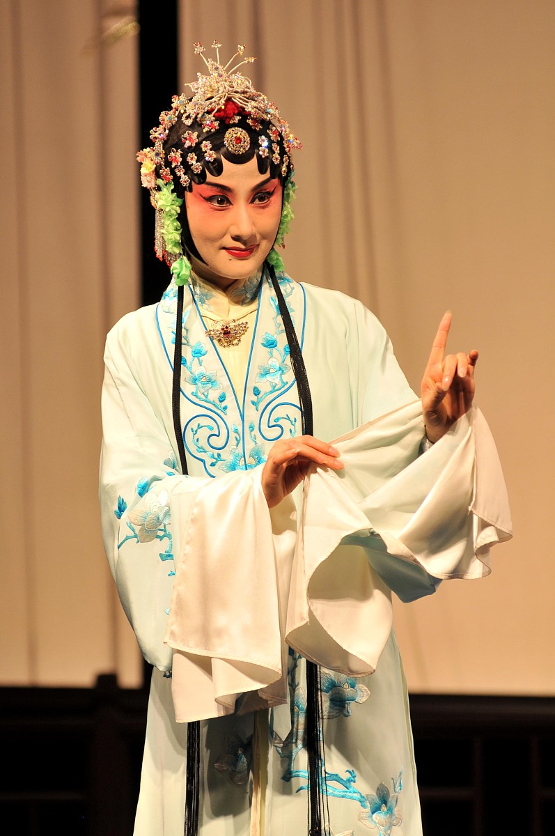 2009年6月26日,南京,昆剧《钗钏记 落园》由江苏省昆剧院演出.***_***