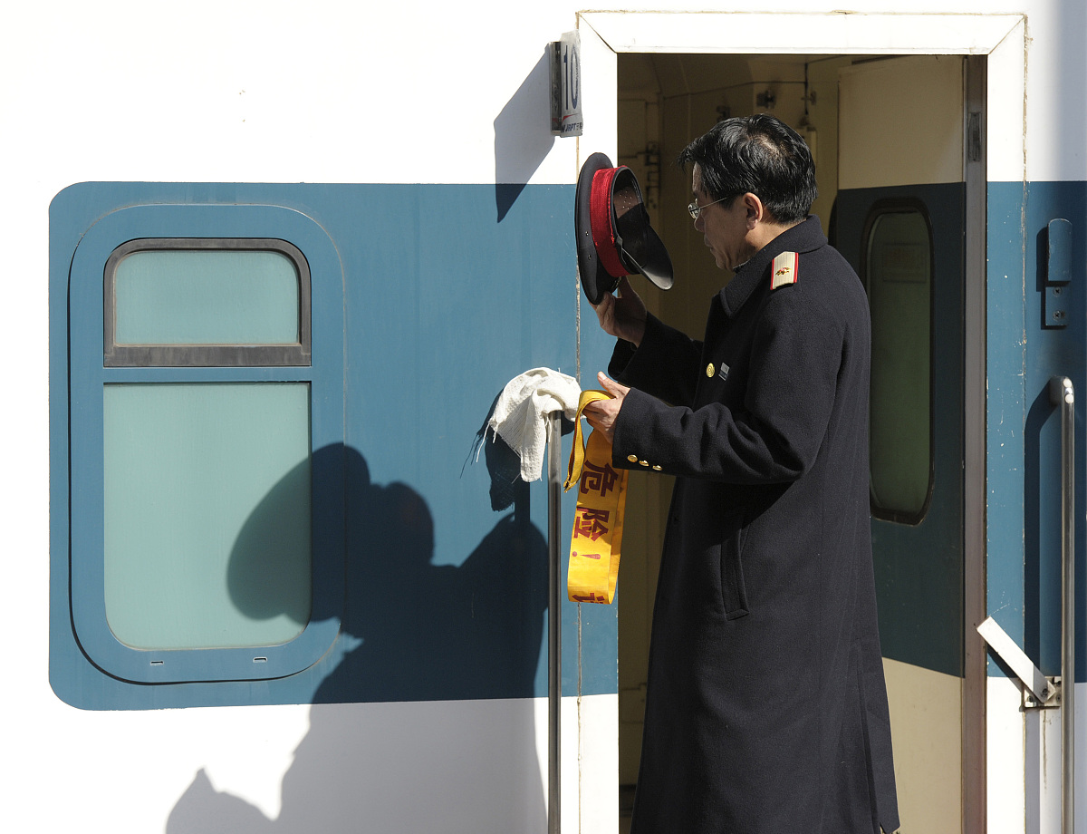 四川省铁路专业学校开设专业有哪些？- 铁路人才培养方向解析