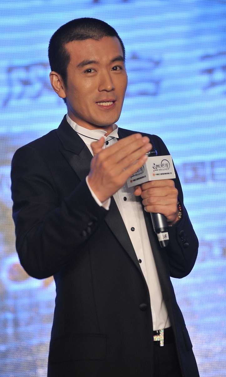 2011年8月10日,北京,电影《白蛇传说》官网启动仪式.***_***杨子+++_+
