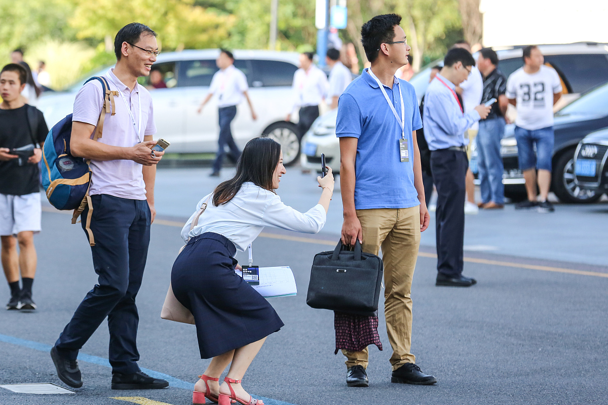 ***_***2018年9月19日,浙江省杭州市,2018杭州云栖大会现场,现场穿着