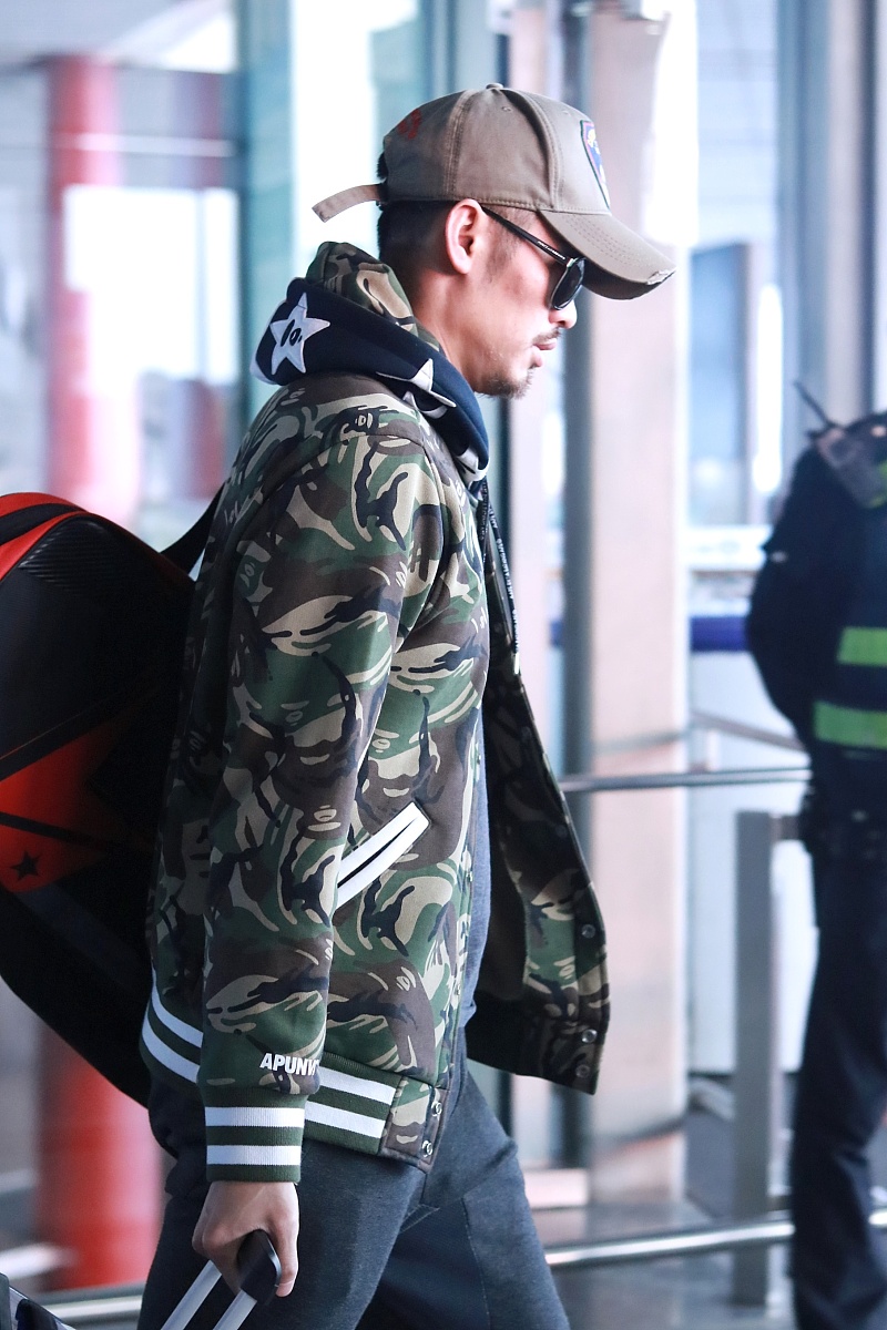 格斗游戏摇杆发招技巧：手指运动训练指南