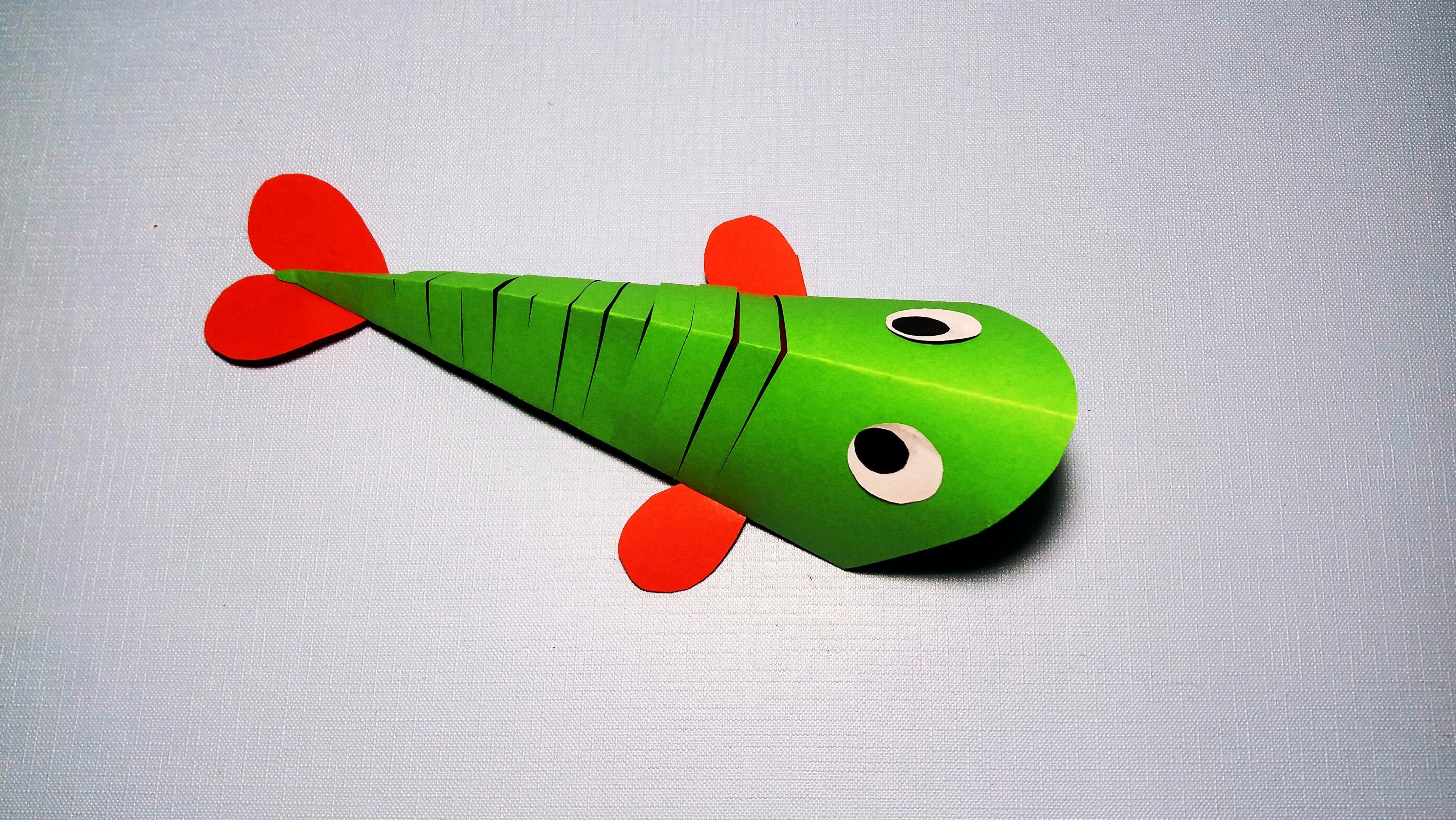 简单几步做出会动的折纸小鱼,陪孩子一起享受快乐的手工时光吧