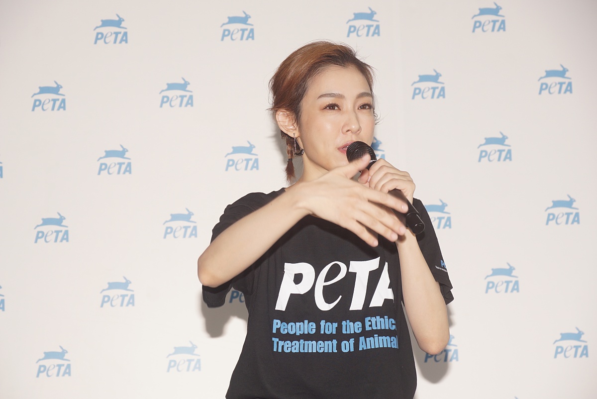 酒窝的秘密：为什么有些人有酒窝？