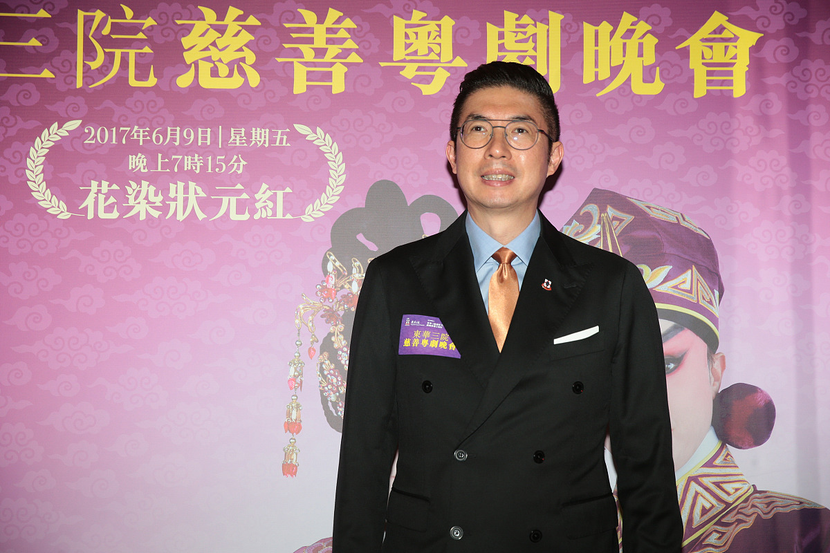 2017年6月8日,香港,明星出席"东华三院鸣芝声慈善粤剧晚会".***_***