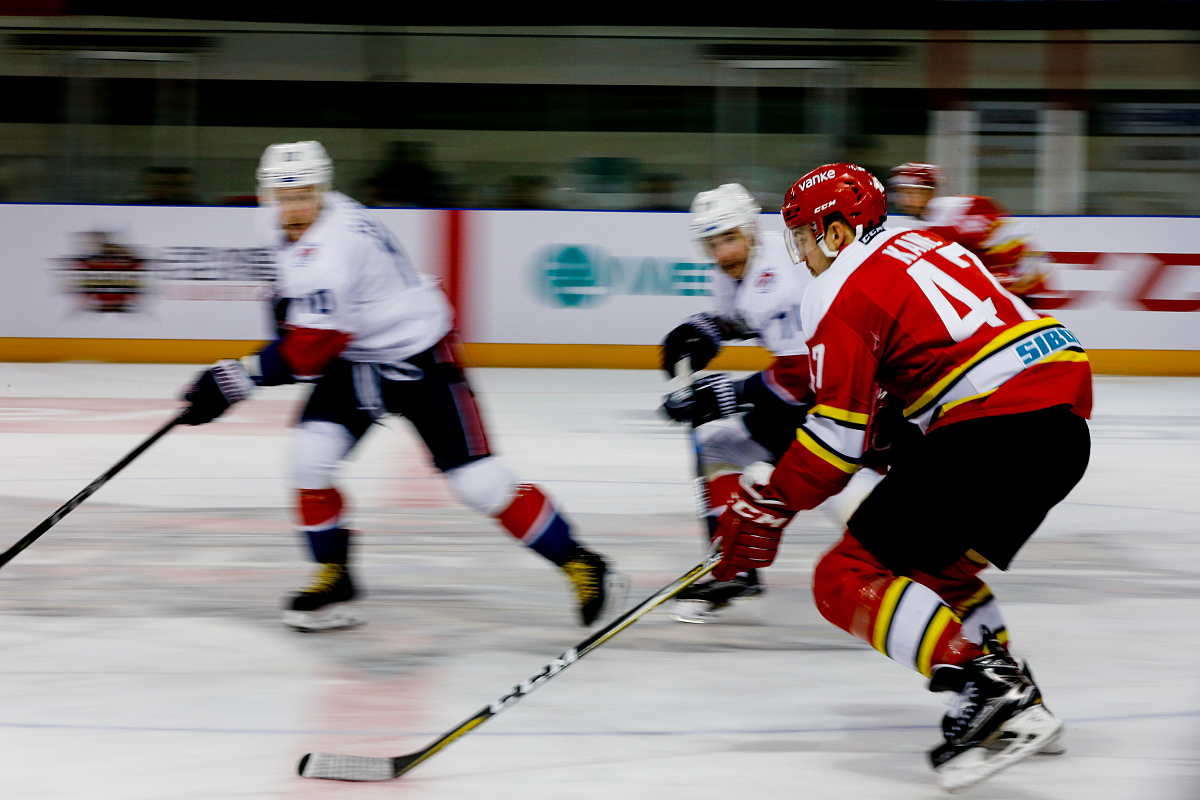 17/18khl常规赛:北京昆仑鸿星vs下诺夫哥罗德鱼雷