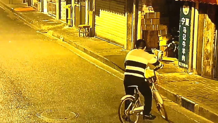 红烧、清炖、孜然!贪吃厨师偷走90斤牛肉 结果还坏了一半……