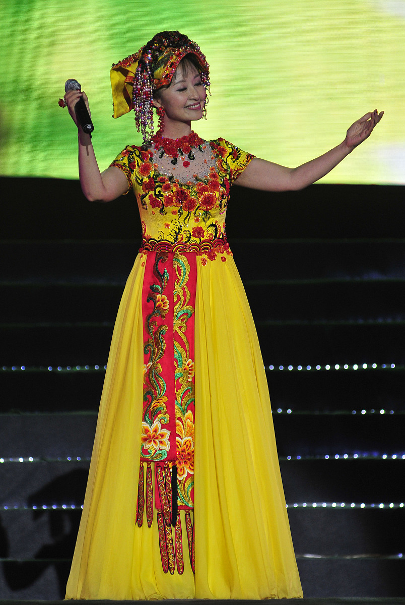 加强改进民族工作  凝聚发展强大合力 -- XXX市总工会关于民族工作的思考与实践