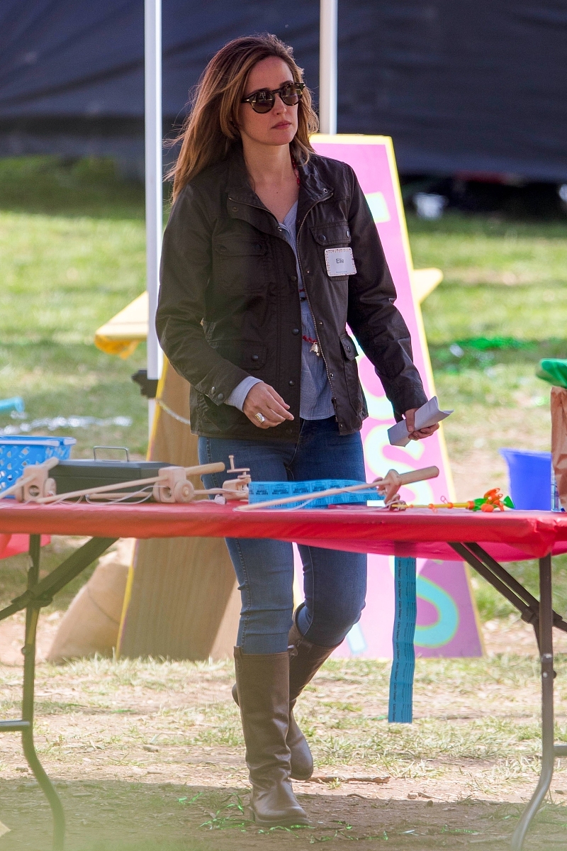 帮我做一份自我介绍我的名字叫做rose