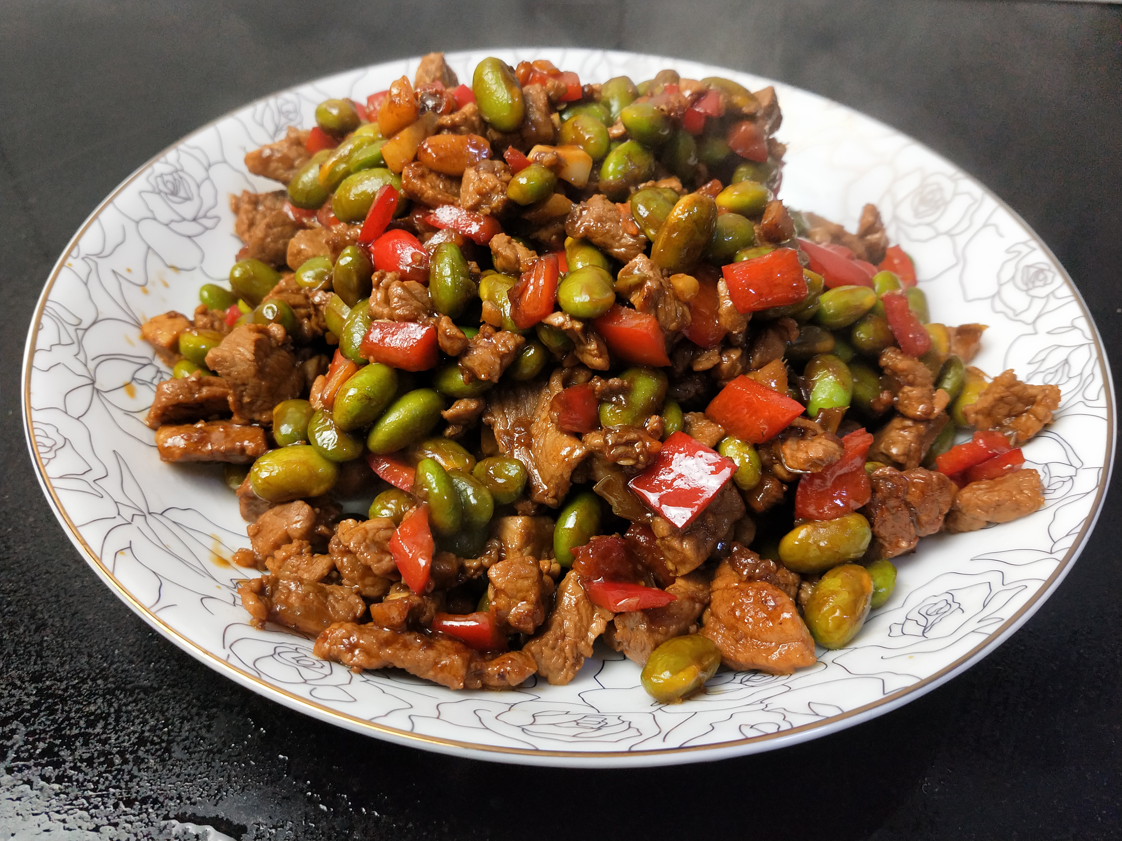 毛豆炒什么好吃,试试炒肉丁家常做法,又香又嫩超好吃的下饭菜