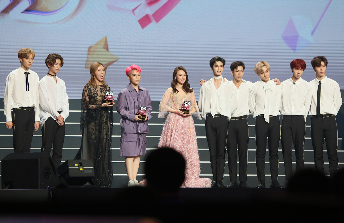 美女玩梦幻西游游戏视频：魅力无限，引人入胜