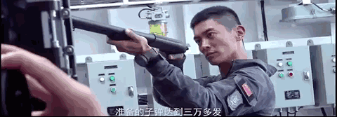 嗯哼,你知道嗎?你爸爸杜江成了繼彭於晏后,另一個清純版硬漢