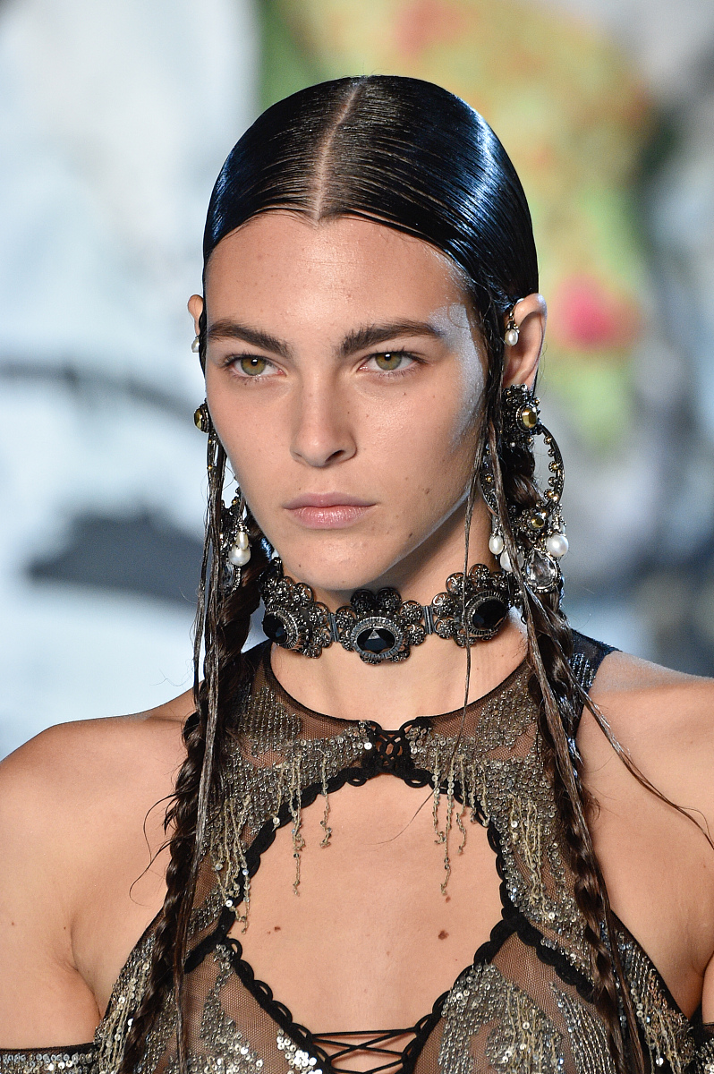 2019春夏巴黎时装周:alexander mcqueen 品牌秀场