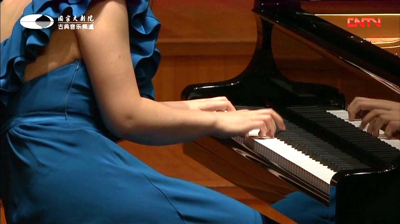 [图]陈萨钢琴演奏贝多芬的《21号钢琴奏鸣曲》,太好听了!