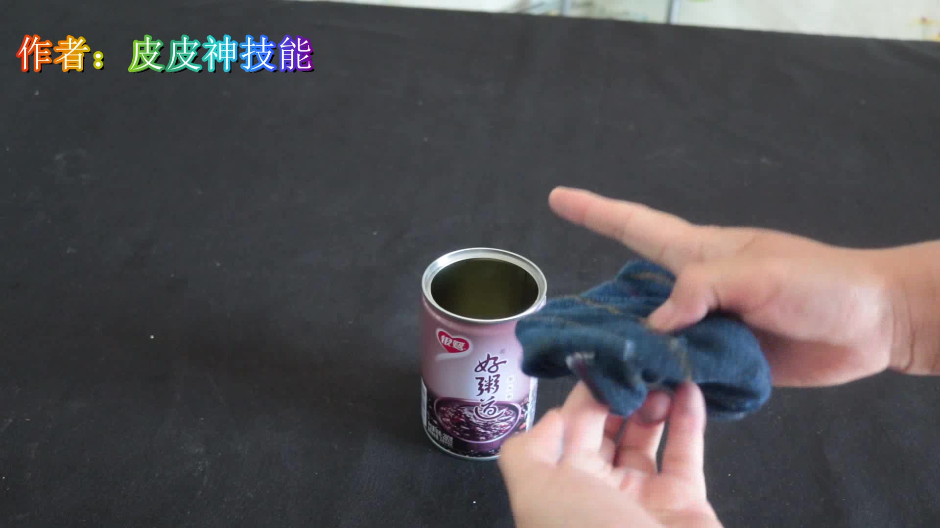 八宝粥罐上套只袜子,还有这种妙用,这些创意你想到了吗