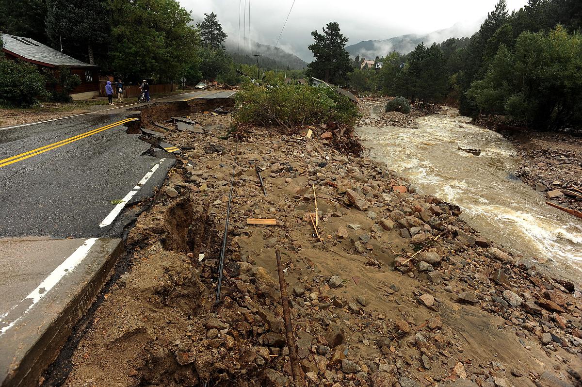 当地时间2013年9月15日,美国科罗拉多州东部,一向少雨的科罗拉多州东