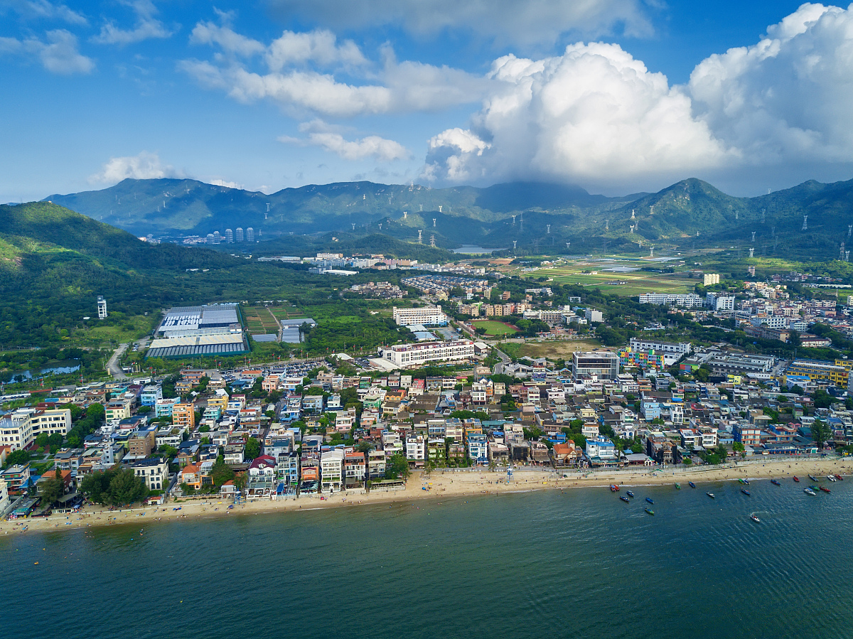***_***2017年10月3日,深圳,航拍被称为深圳鼓浪屿的较场尾民宿村.