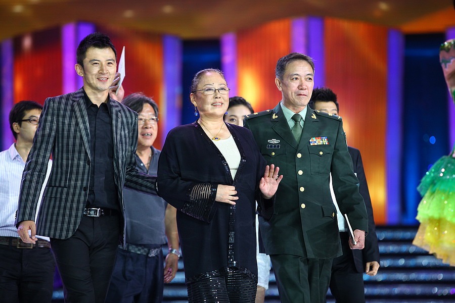 黄鸿瑞之子黄继征是师长吗帮我用200字详细描述