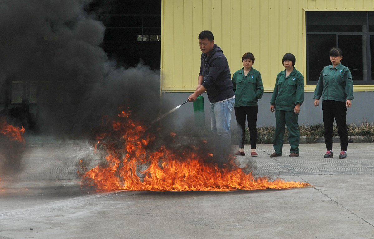 织物燃烧测试：探索火灾安全的重要性