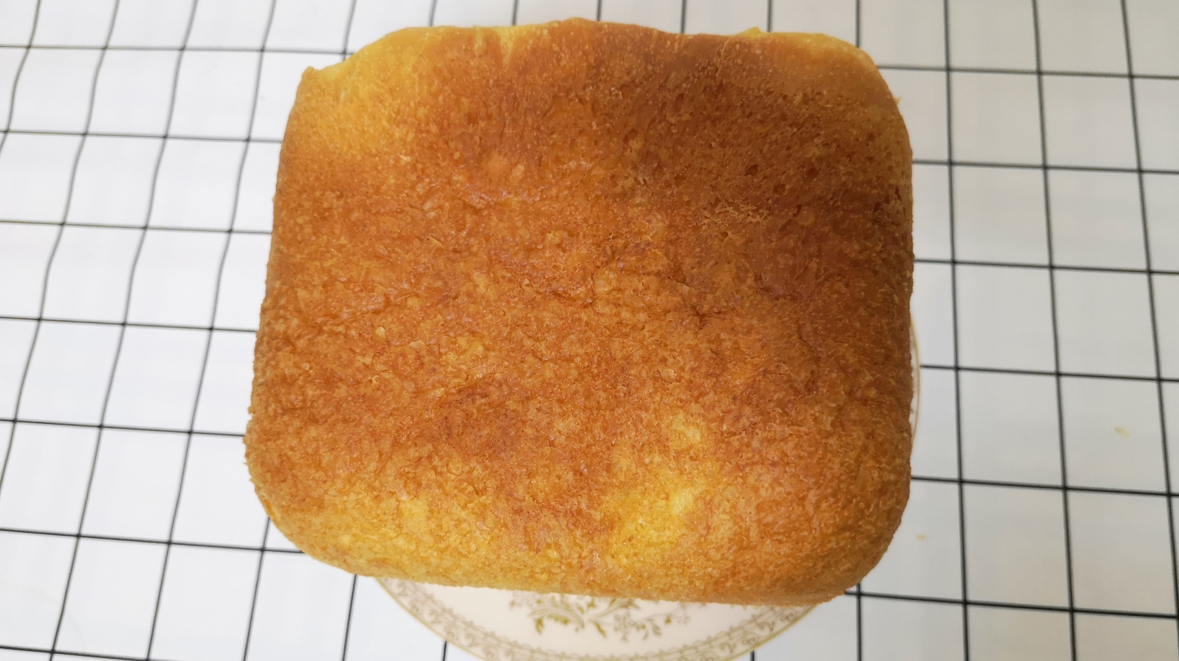 黑啤酒偶遇高筋面粉,华丽转身为黑啤吐司面包,不一样的美味哦