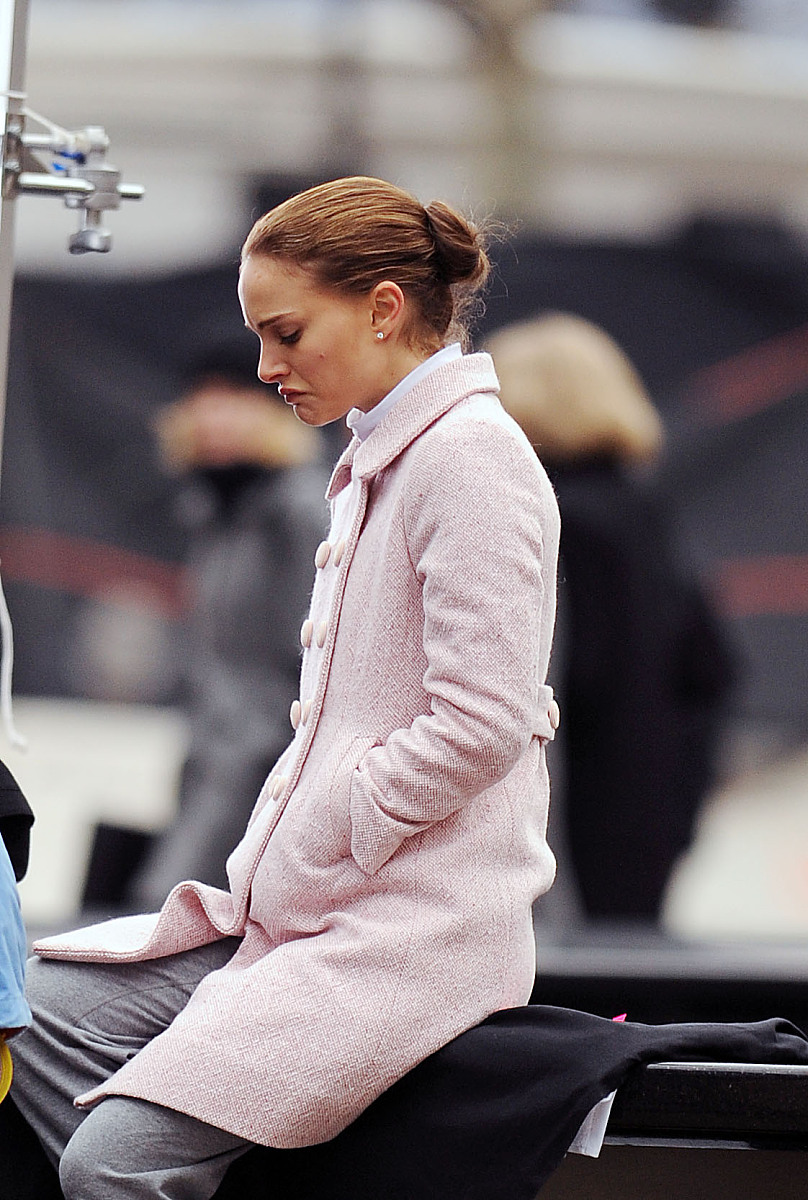 chatGPTHello! How can I assist you today从心理学角度分析《黑天鹅》电影