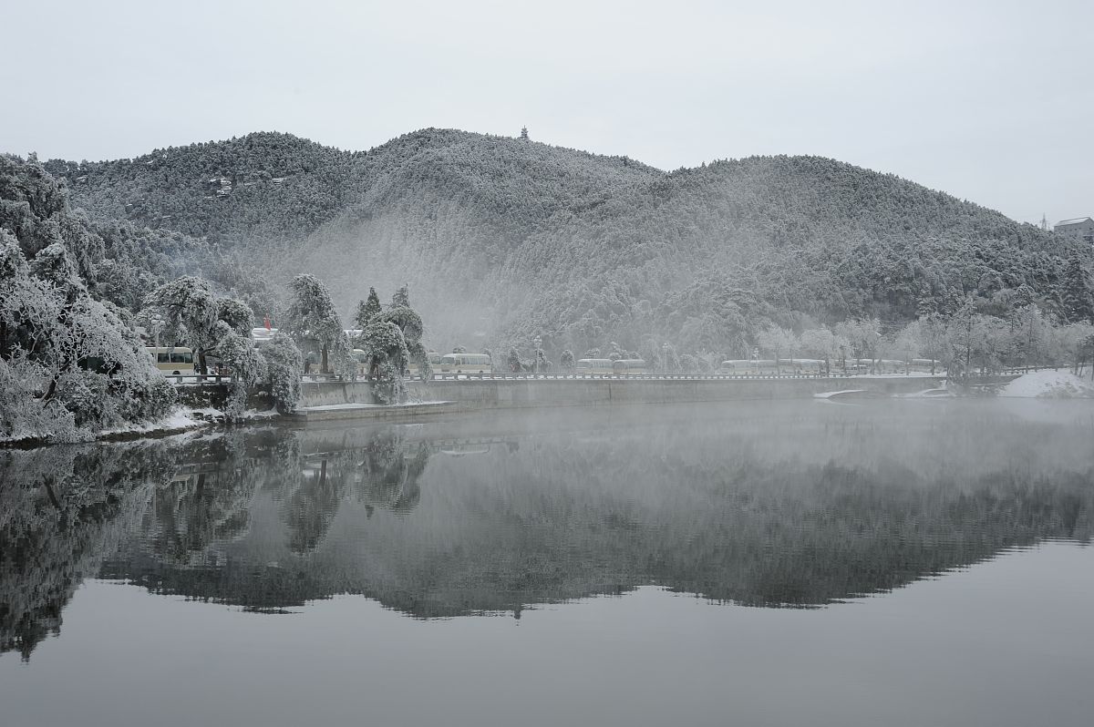 江西旅游商贸职业学院招生办联系电话 - 咨询热线 0791-1234567