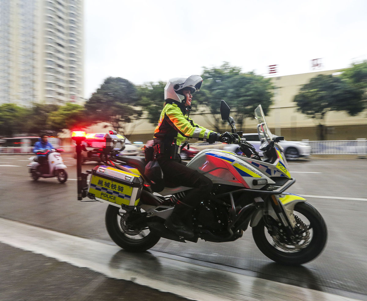 铃木GSX250-R怎么样？详细说一下