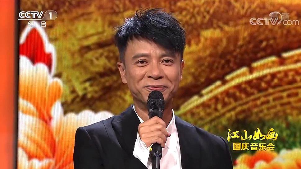 [图]李克勤现场演唱《红日》,经典粤语歌曲就是听不够啊,好听至极