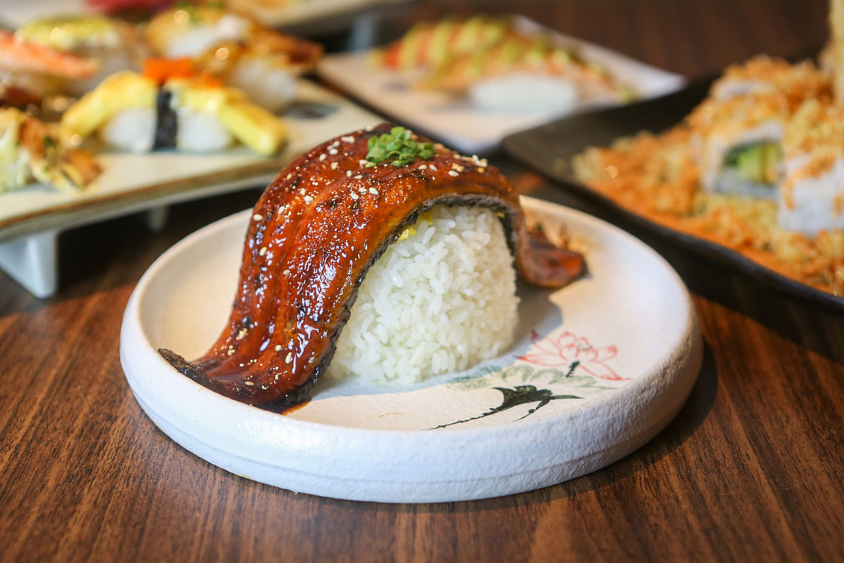 鳗鱼饭的好评50字