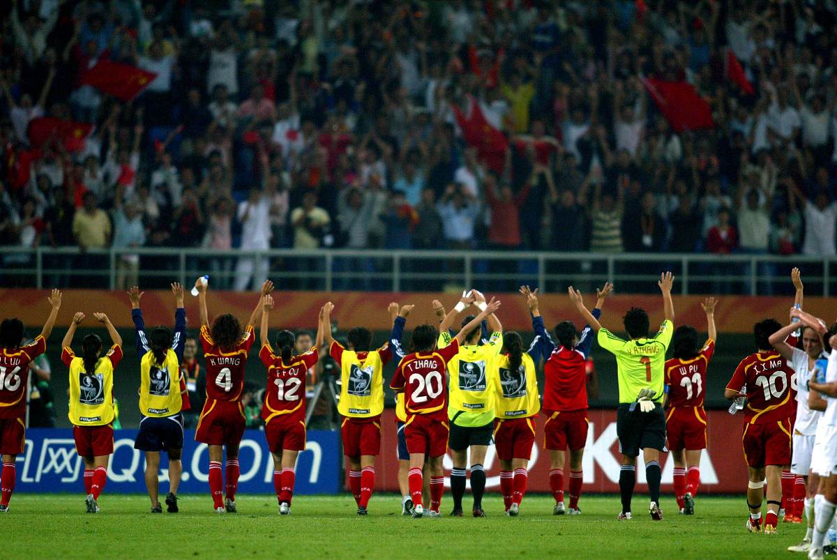 2007年9月20日,中国天津,女足世界杯d组比赛,中国队对阵新西兰队.中国